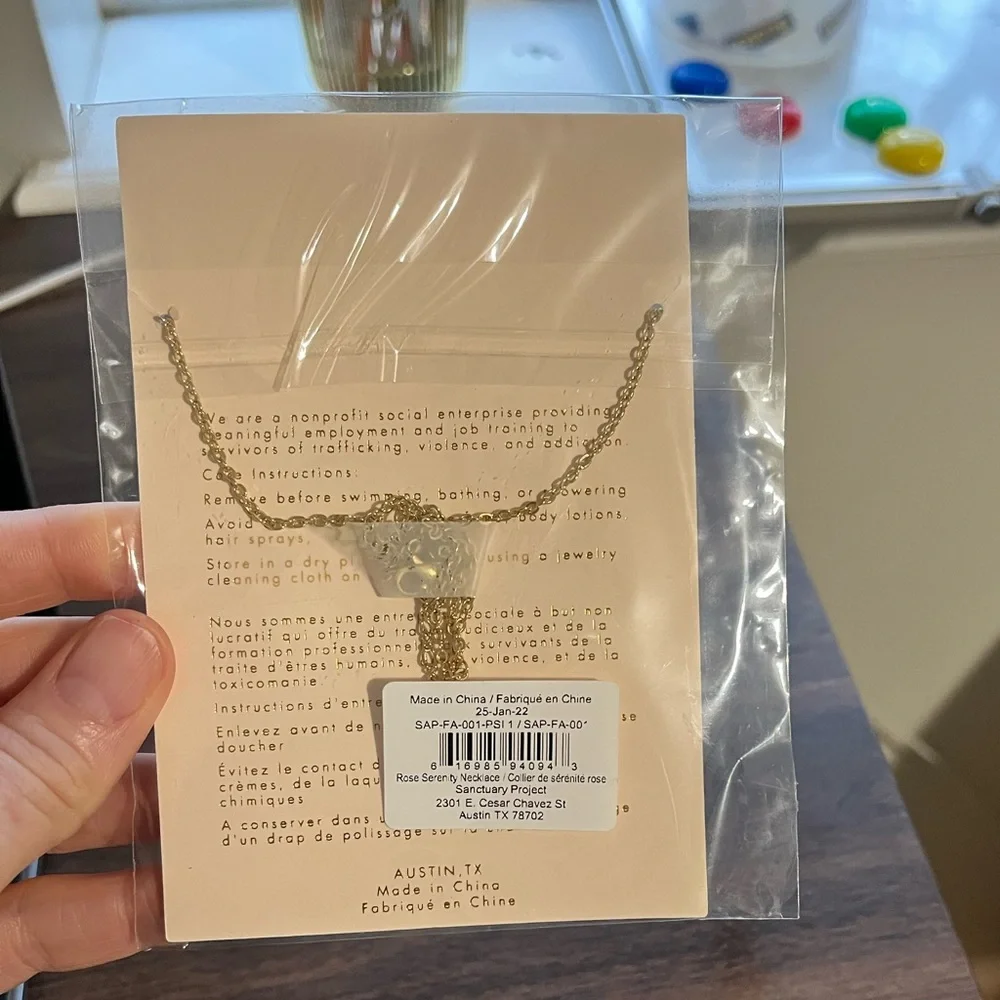 NEW WITH TAGS SANCTUAIRE Rose Serenity Necklace